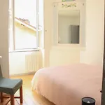 Villaret - Très Spacieux En Coeur De - 2ème étage Apartamento *